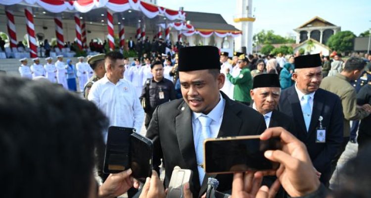 Gubernur Sumatera Utara (Sumut) Bobby Afif Nasution sebagai Inspektur Upacara Hari Lahir Pancasila Tahun 2026 Provinsi Sumatera Utara di Lapangan Astaka Jalan William Iskandar, Deliserdang, Senin (1/6/2026). Foto/Diskominfo Sumut 