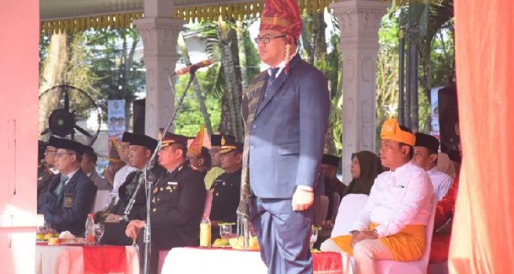 Bupati Deliserdang, dr H Asri Ludin Tambunan, bertindak sebagai Inspektur Upacara pada peringatan Hari Lahir Pancasila Tahun 2026 yang digelar di Alun-Alun Pemerintah Kabupaten Deli Serdang, Lubuk Pakam, Senin (1/6/2026). Foto/ Diskominfostan Deliserdang