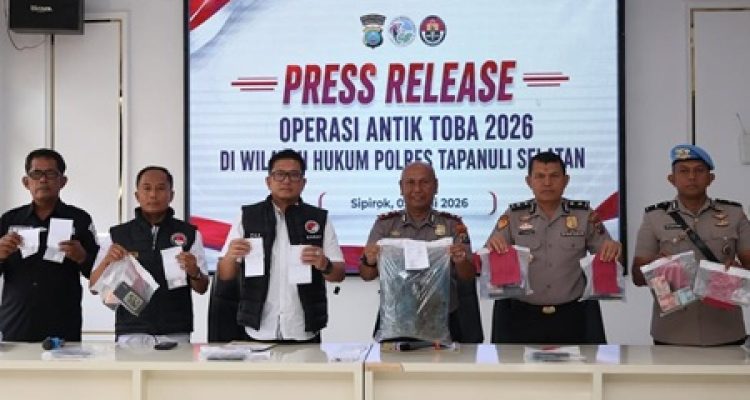 Satresnarkoba Polres Tapanuli Selatan (Tapsel) mengungkap sejumlah kasus yang terungkap selama 20 hari pelaksanaan Kegiatan Rutin yang Ditingkatkan atau KRYD Antik Toba 2026.