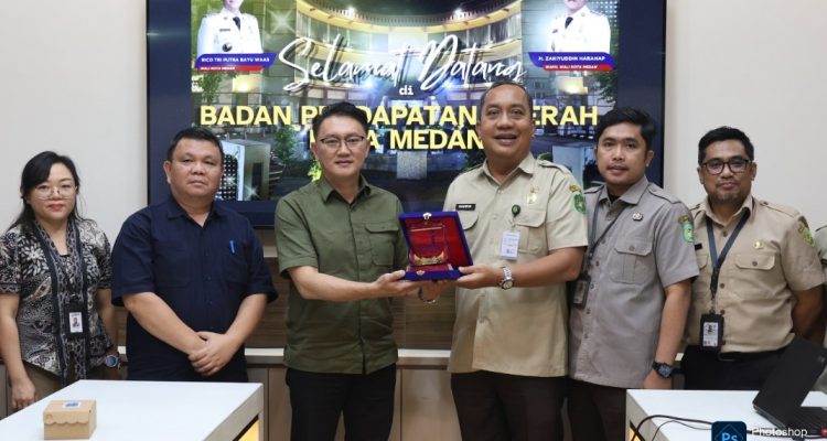 Bapenda Medan terima kunjungan kerja Bapenda Manado. (Ist)