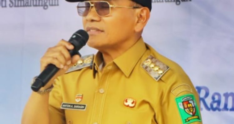 Bupati Simalungun Anton Achmad Saragih