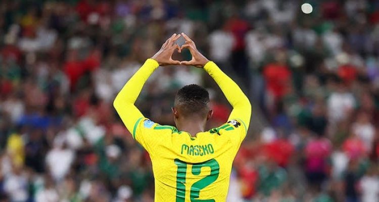 Penyerang Meksiko T Maseko tetap menjadi andalan Afrika Selatan saat menghadapi Kanada di babak 32 besar Piala Dunia. Foto: google
